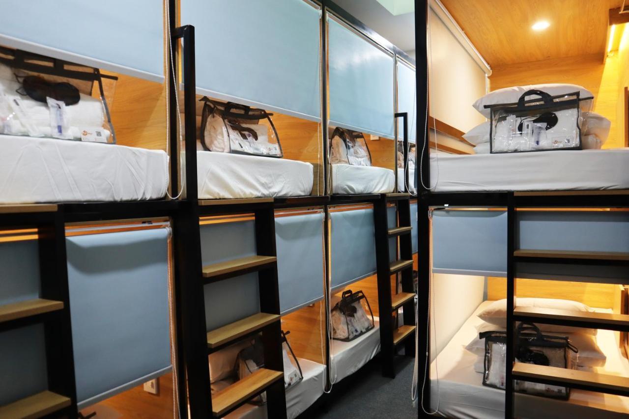 Amango Hostel مدينة هوشي منه المظهر الخارجي الصورة